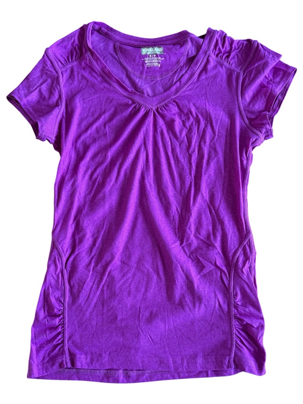 Kirkland Signature V-Neck Short Sleeve Top in Vibrant Purple